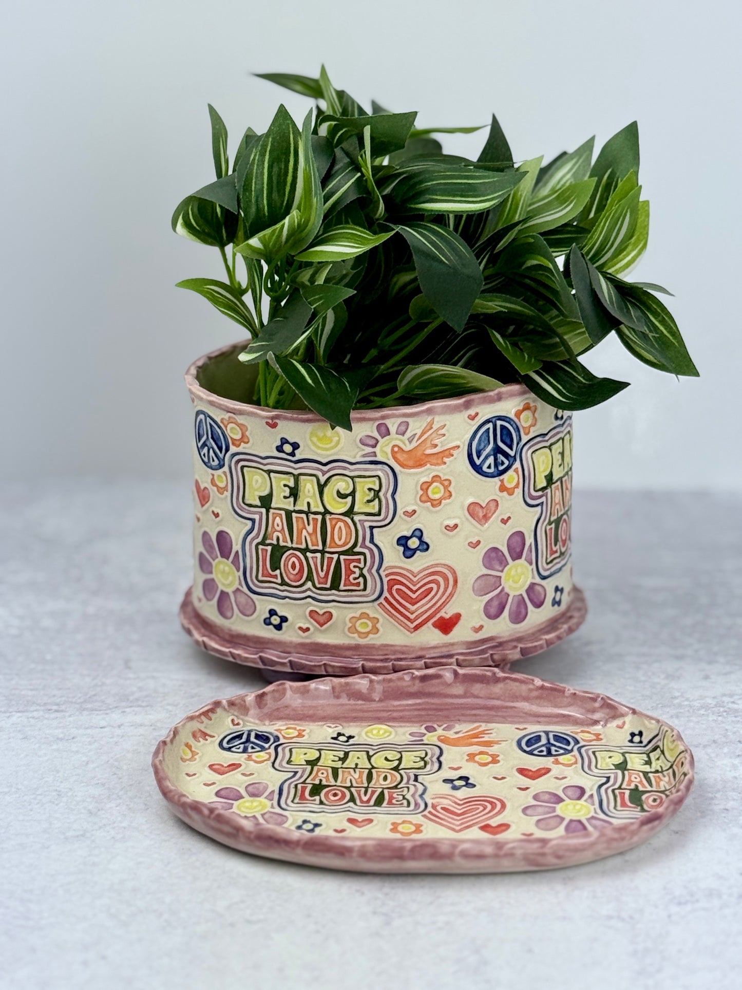 Peace and Love Planter With Drain Tray