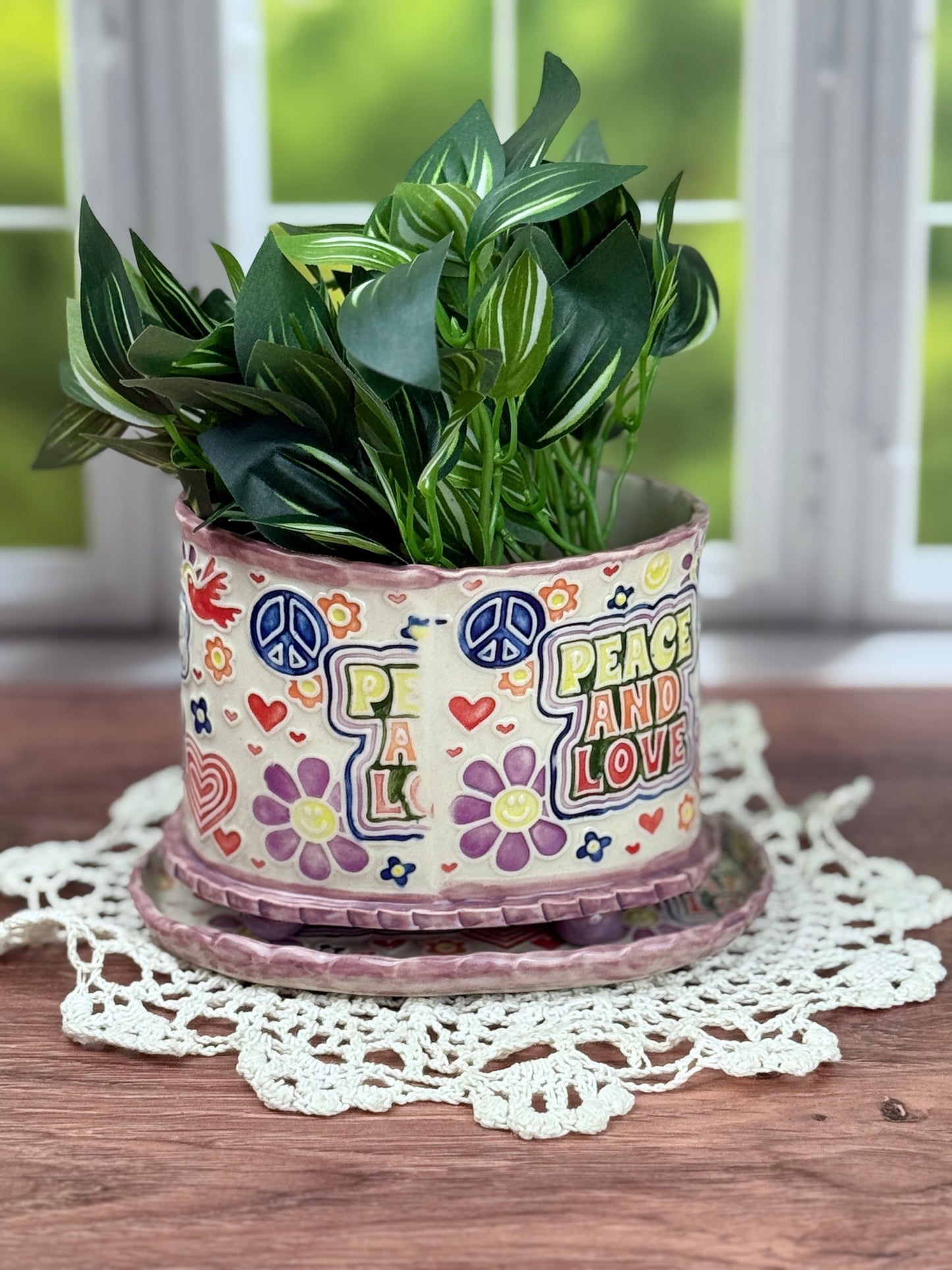 Peace and Love Planter With Drain Tray