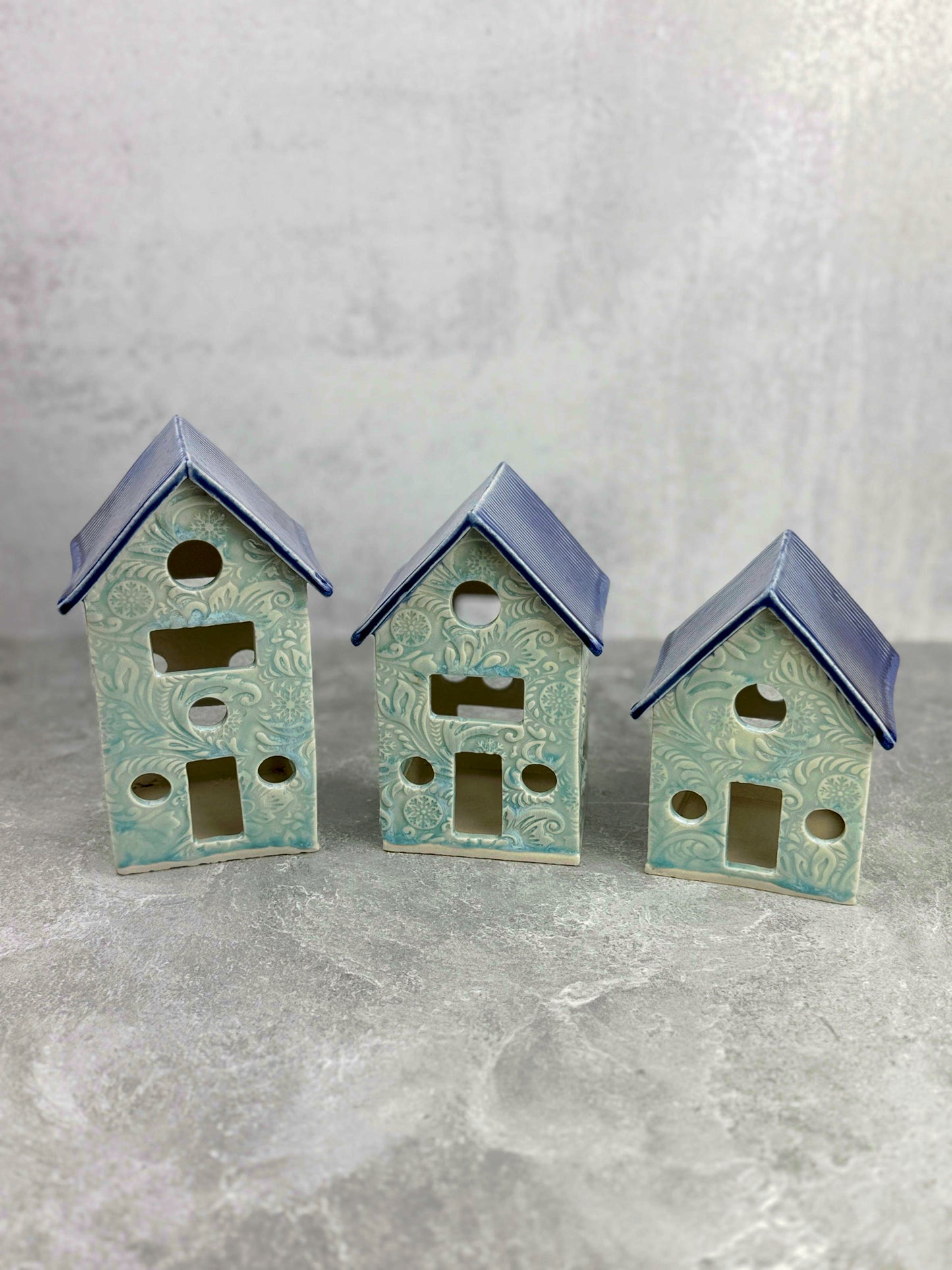 Ceramic Handmade House Luminaries with Light Blue Glaze with Ice Crystal texture(Copy)