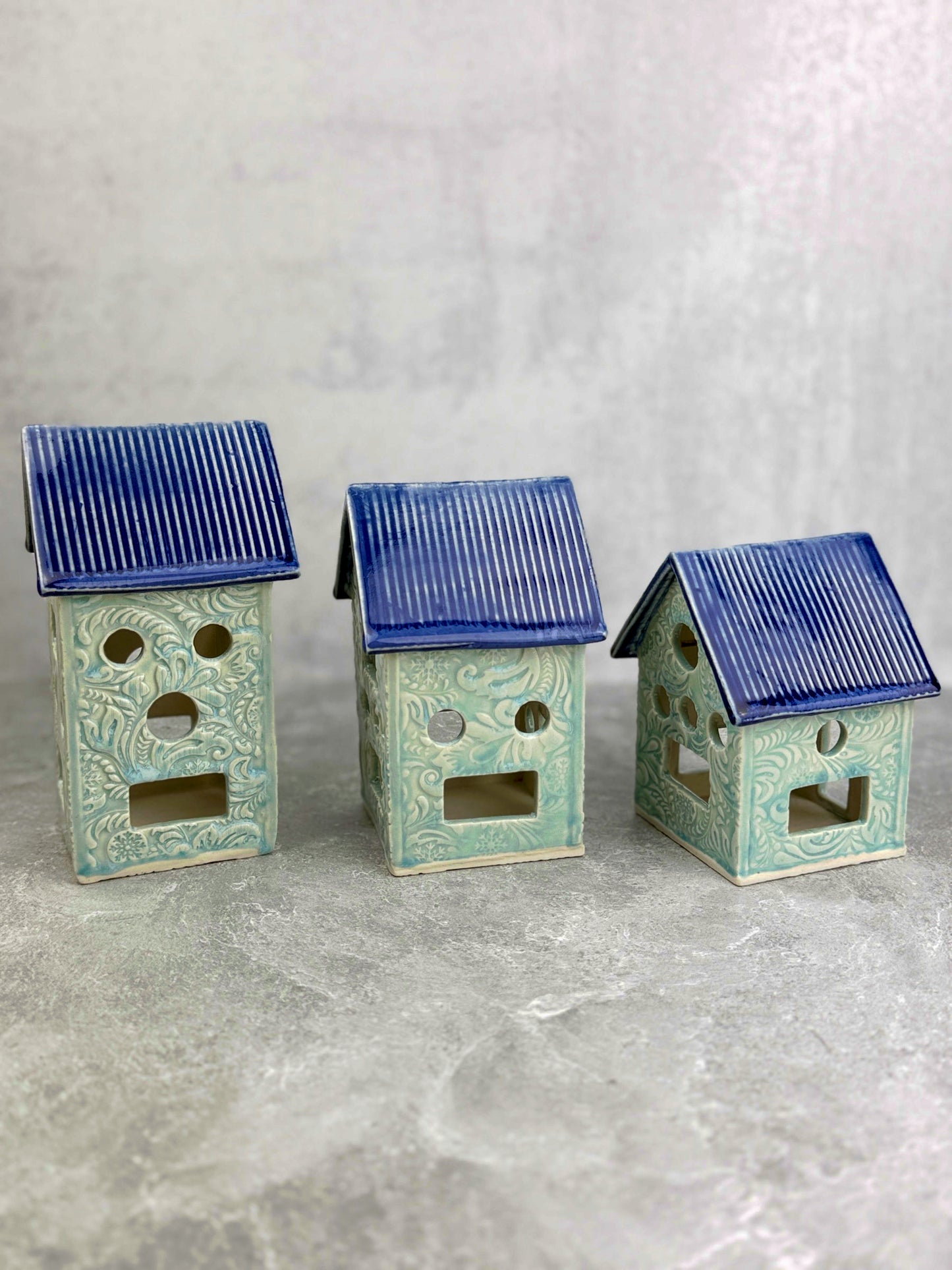 Ceramic Handmade House Luminaries with Light Blue Glaze with Ice Crystal texture(Copy)