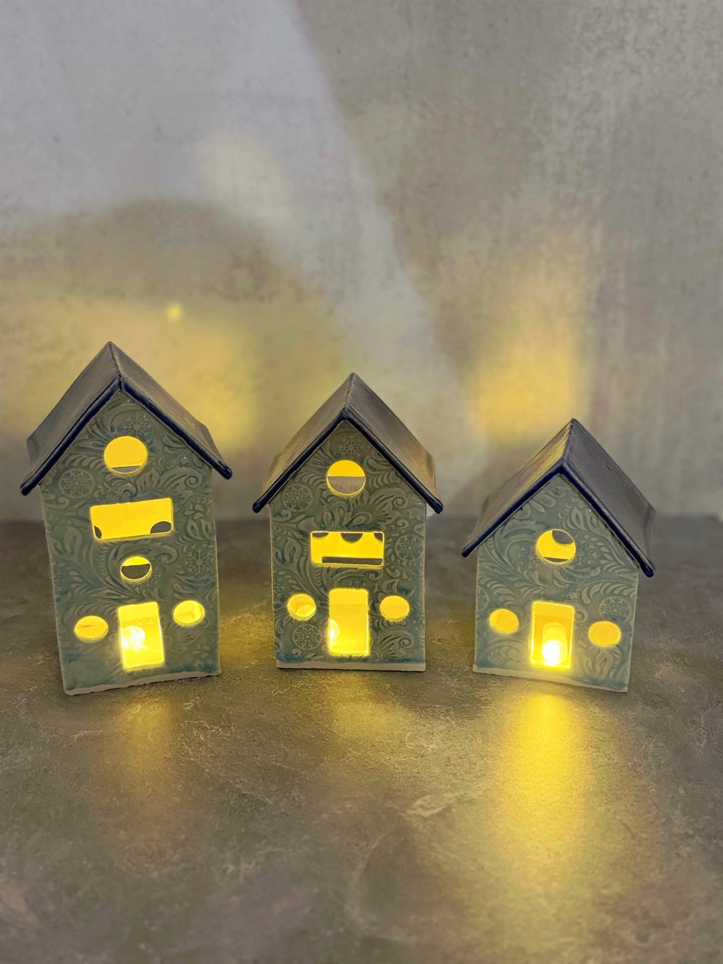 Ceramic Handmade House Luminaries with Light Blue Glaze with Ice Crystal texture(Copy)